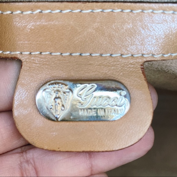 Gucci Vintage Beige Monogram Leather Shoulder Bag - Picture 7 of 13